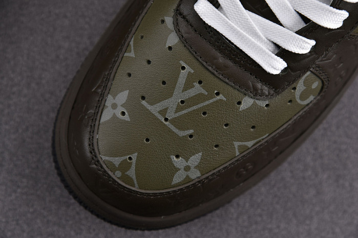 NIKE LOW AIR FORCE 1 X  grey green