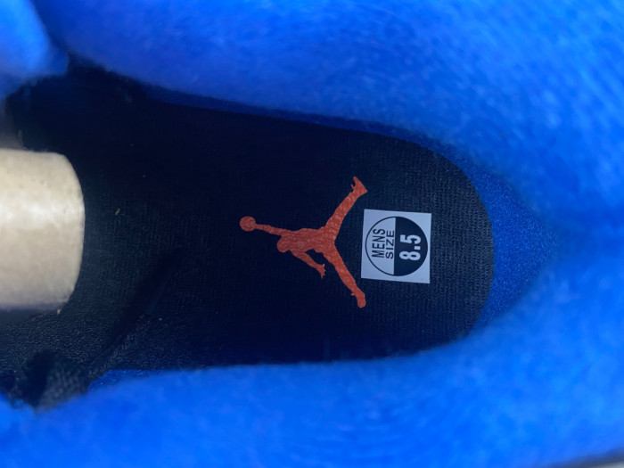 Air Jordan 4 Retro