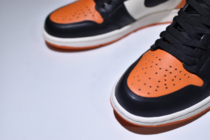 AIR JORDAN 1 RETRO HIGH OG “SHATTERED BACKBOARD” 555088-005