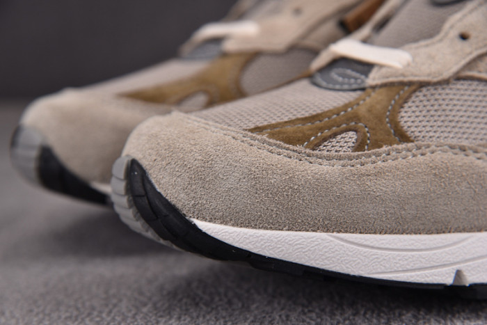 NEW BALANCE 991 NB000037