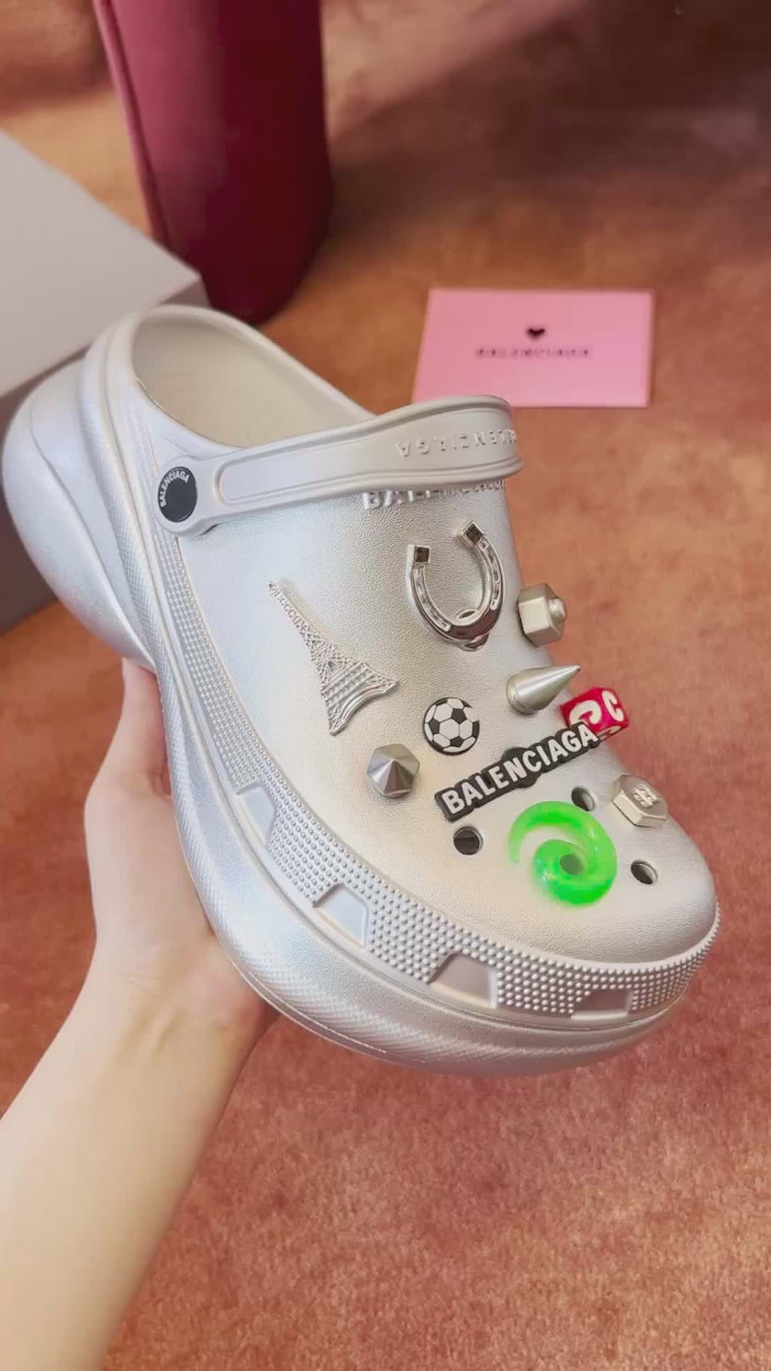 BALENCIAG* Crocs 55