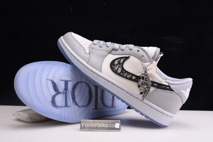 AIR JORDAN 1 low CN8007-001