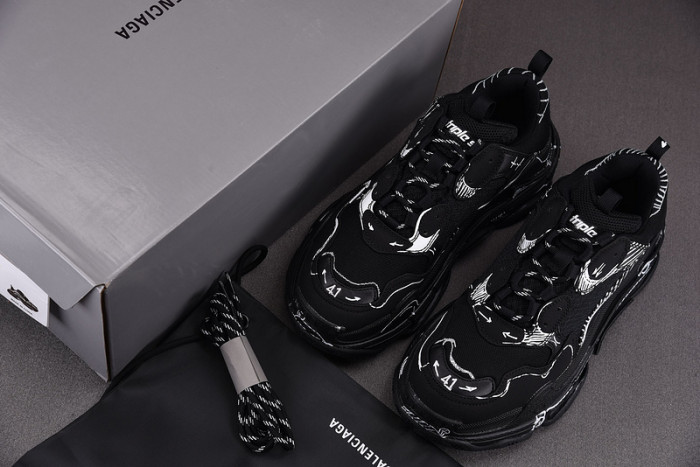 TRIPLES TRAINER SNEAKERS 2000063
