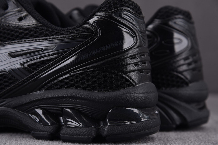 ASICS Gel Kayano 14