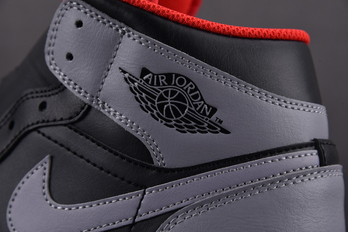 Air Jordan 1 Mid