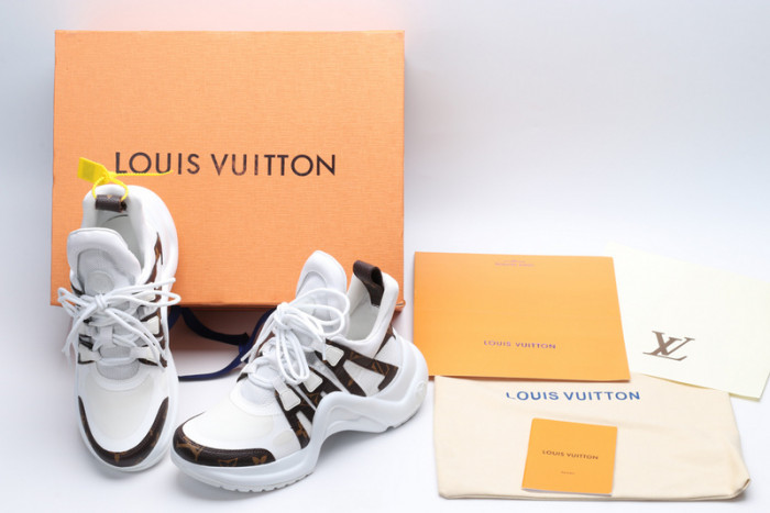 LV snekaers  L000003
