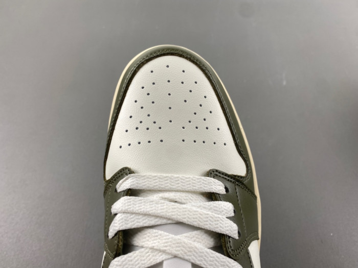 Air Jordan 1 Low