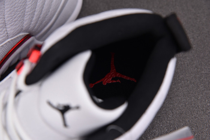 Air Jordan 12 "Twist" CT8013-106