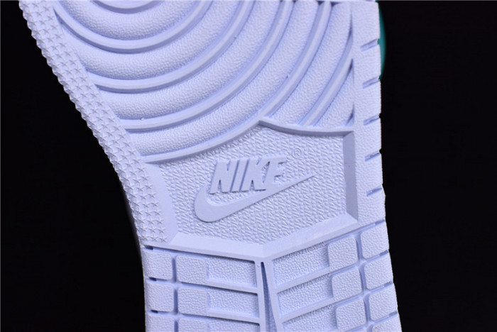 Jordan 1 Low Oxygen Purple (GS) 554723-505
