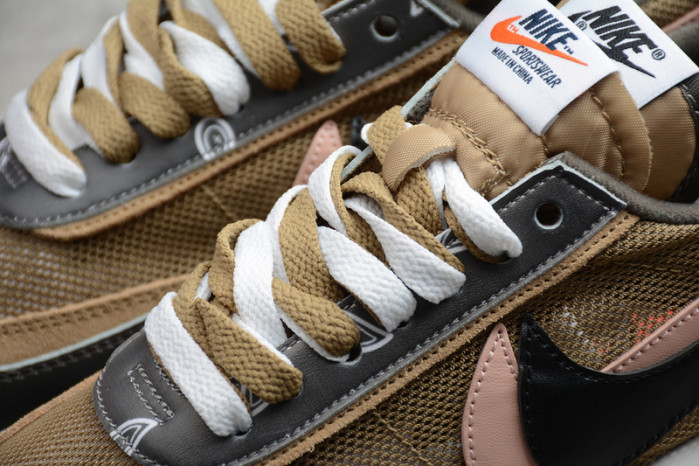Travis Scott x Sacai x Nike LDV Waffle Daybreak" CV5053-001