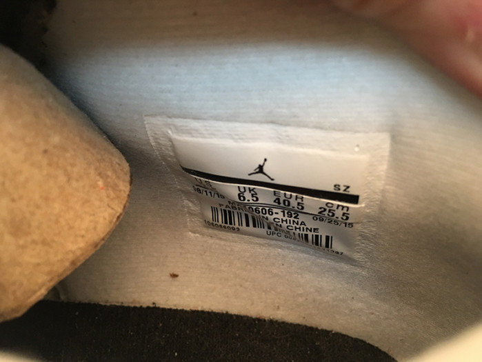 Air Jordan 4 OG “White Cement” 840606-192