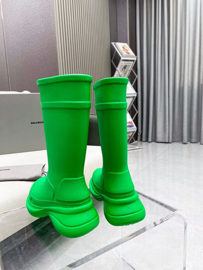 BALENCIAG* CROCS BOOT 5000102