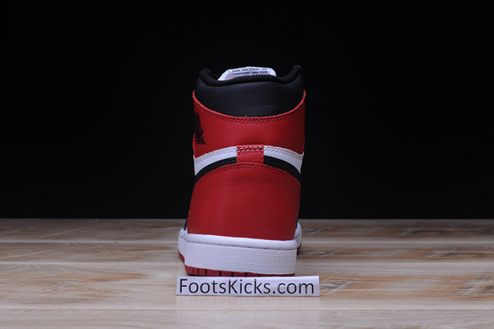 AIR JORDAN 1 High OG “Black Toe” white/ black-varsity red 555088-125