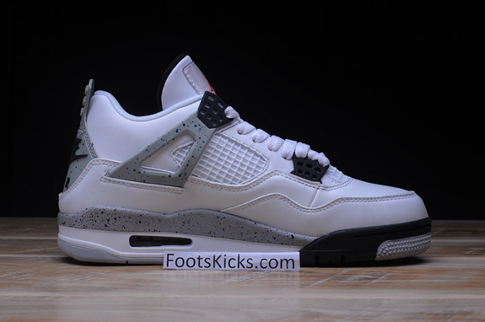 Air Jordan 4 OG “White Cement” 840606-192