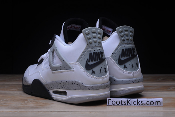 Air Jordan 4 OG “White Cement” 840606-192